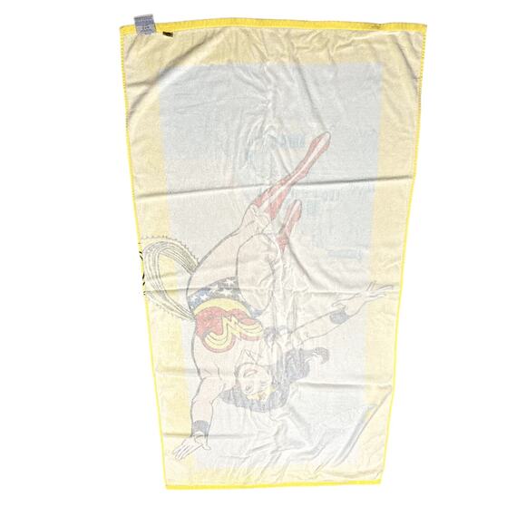 Pottery Barn Kids Wonder Woman Beach Towel Yellow White Blue Red - Picture 2 of 7